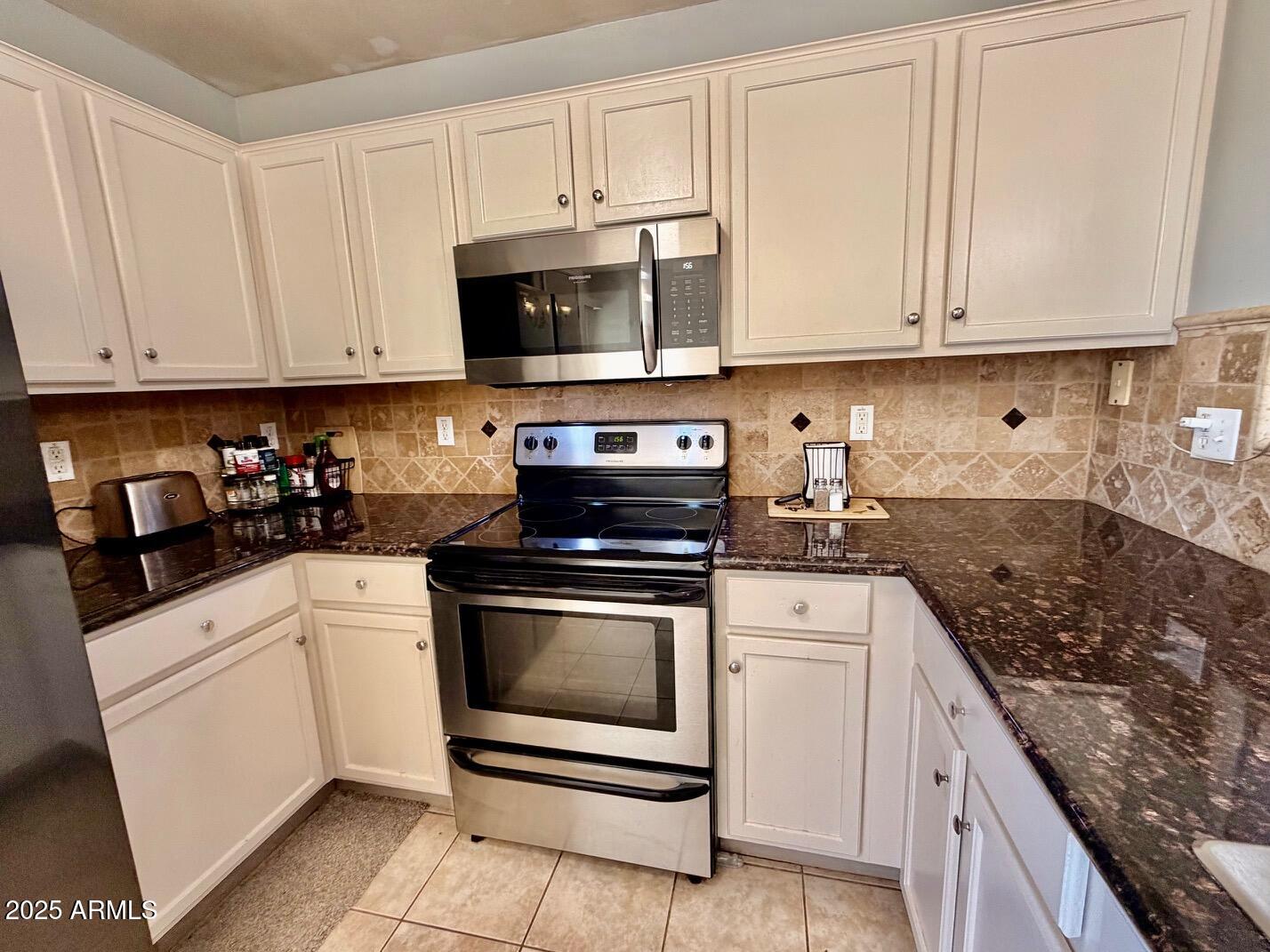 5989 E SUNRISE Circle