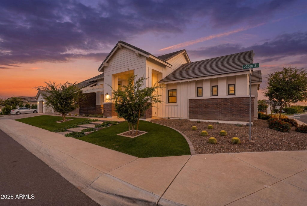 Photo of 24038 S 220th Street, Queen Creek, AZ 85142 (MLS # 7042409)