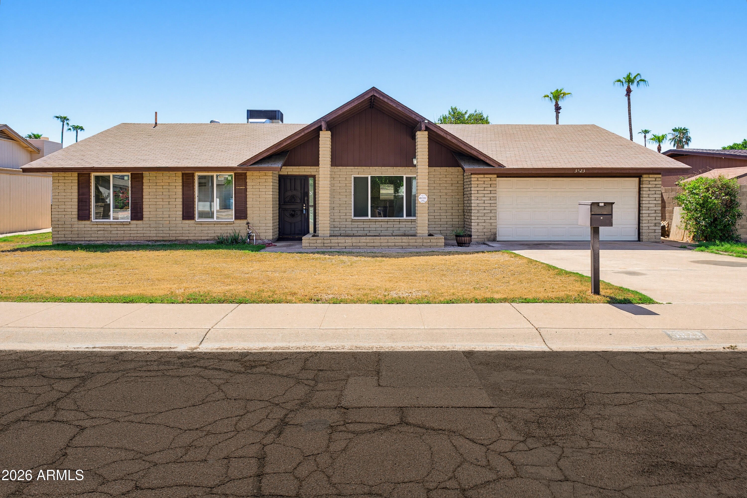 3523 W BROWN Street