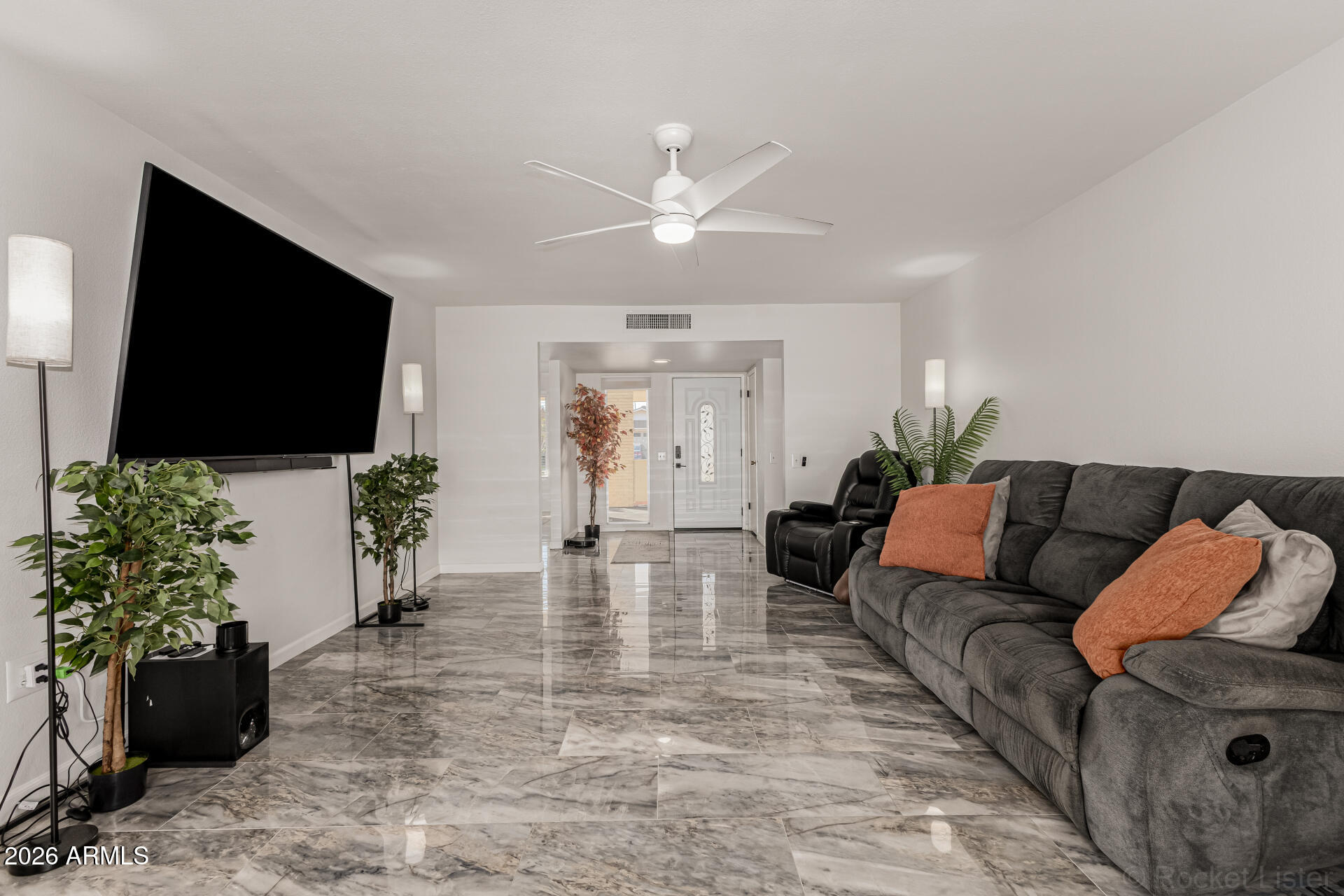 12219 N SUN VALLEY Drive