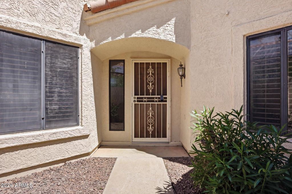 Photo of 246 E Vaughn Avenue, Gilbert, AZ 85234 (MLS # 7015470)