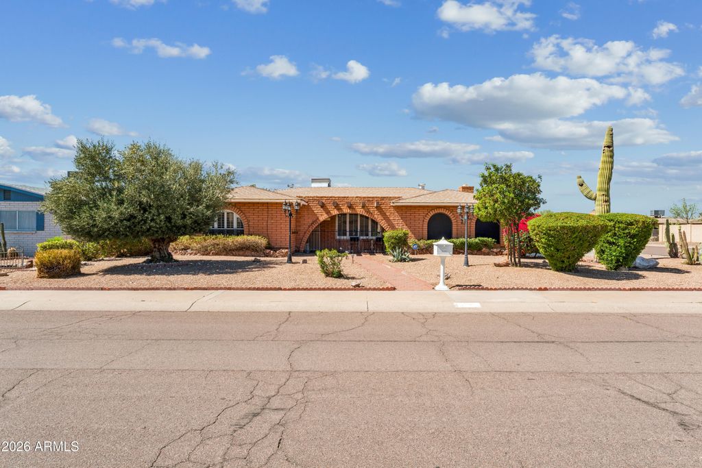 Photo of 1218 S Palo Verde Drive, Apache Junction, AZ 85120 (MLS # 6996861)