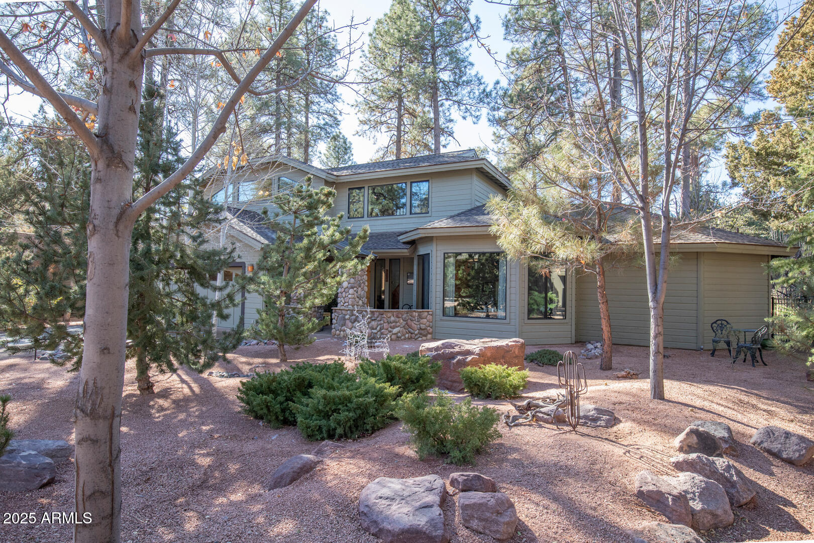 2509 E SCARLET BUGLER Circle