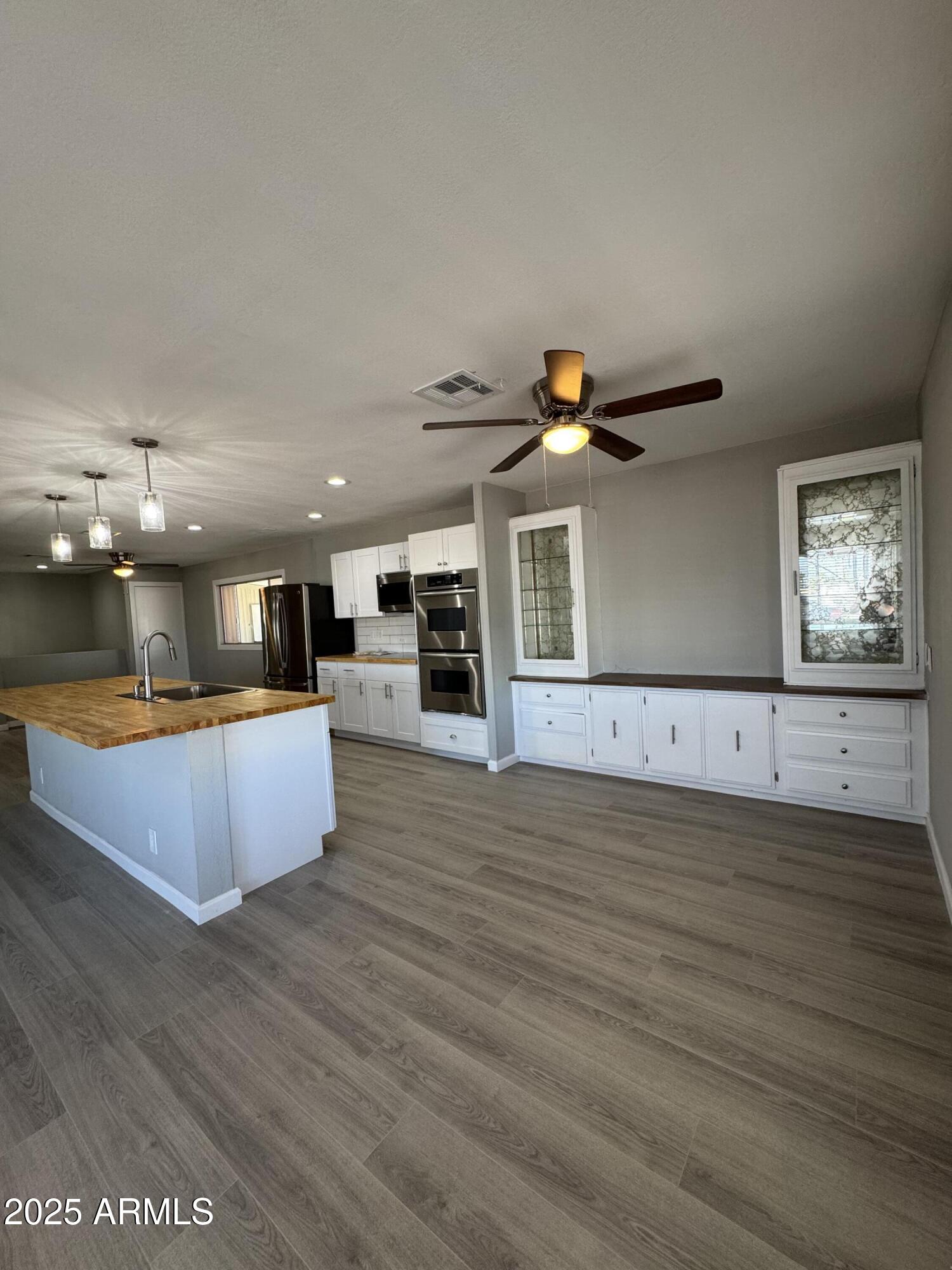 120 N Val Vista Drive 139