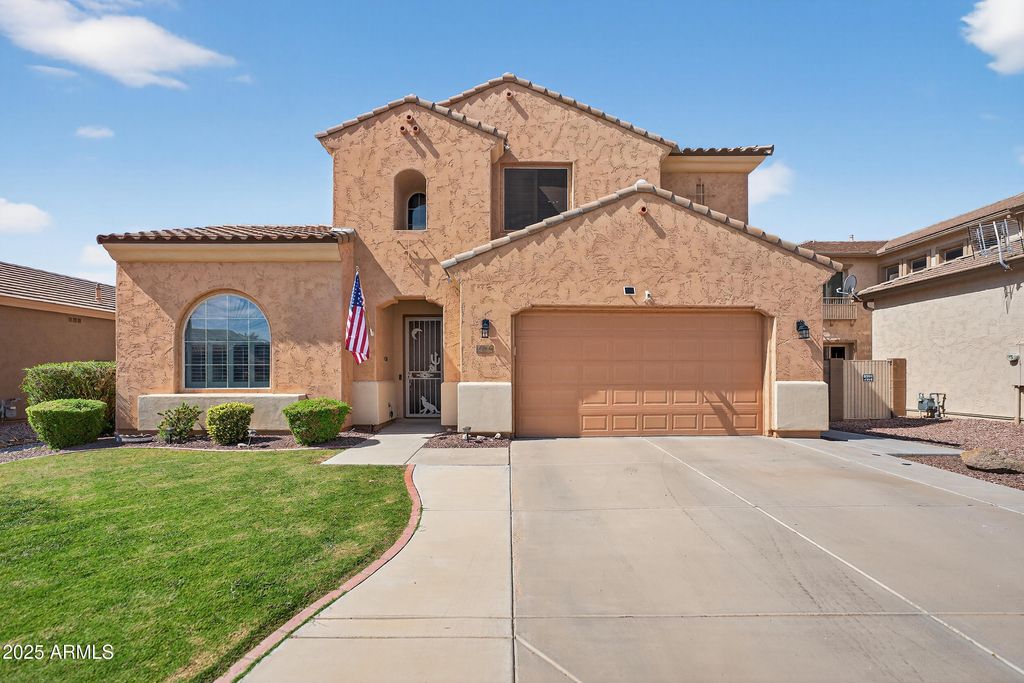 Photo of 6860 S Crystal Way, Chandler, AZ 85249 (MLS # 6929860)