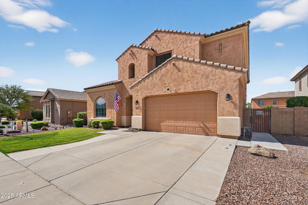 Photo of 6860 S Crystal Way, Chandler, AZ 85249 (MLS # 6929860)