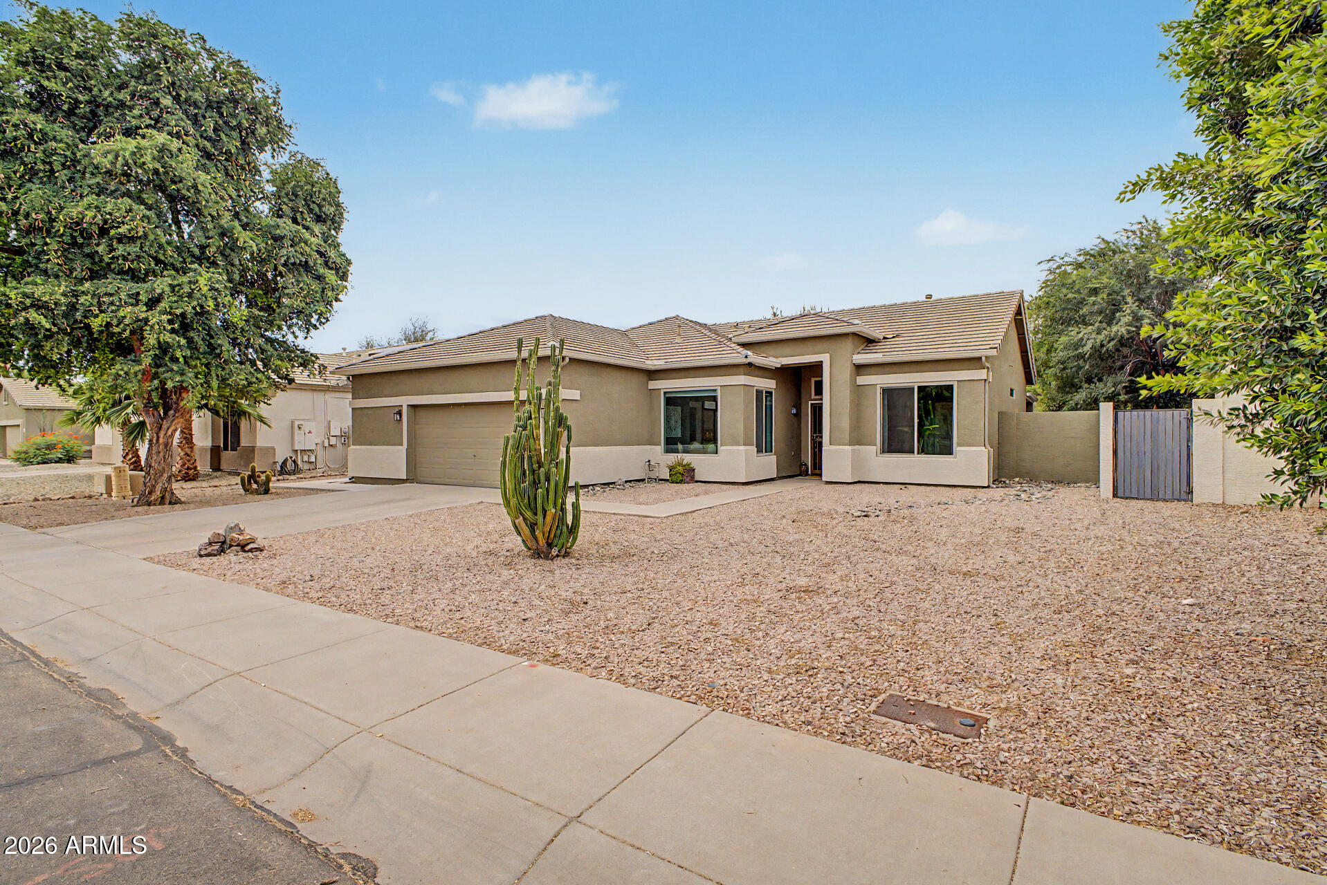 106 E Smoke Tree Road