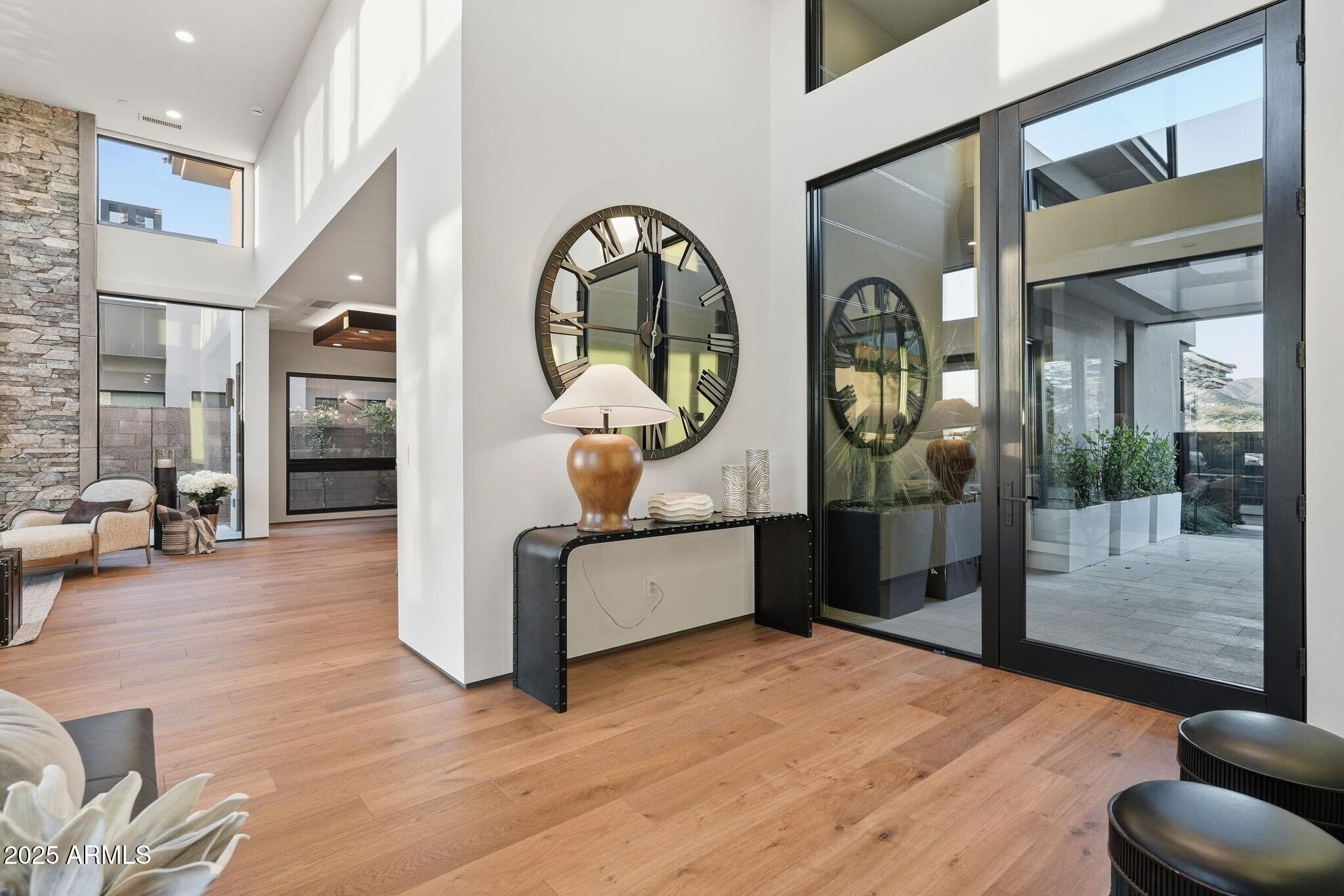 37200 N CAVE CREEK Road 1018