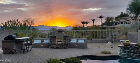 136 E DESERT WIND Drive Phoenix AZ 85048