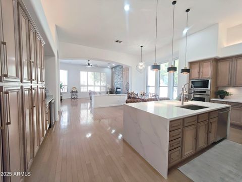 136 E DESERT WIND Drive Phoenix AZ 85048