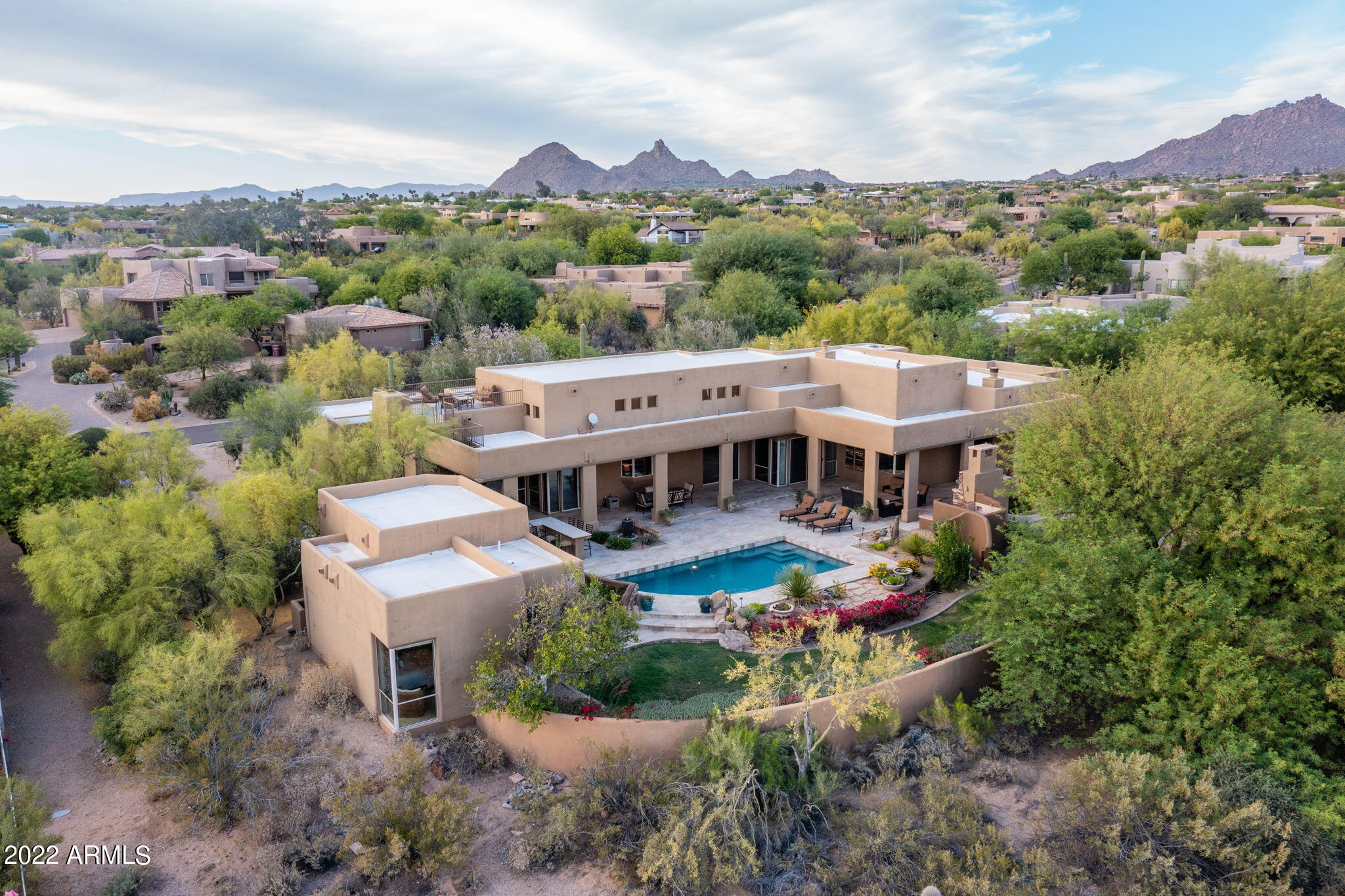 PINNACLE PEAK VISTAS - Residential