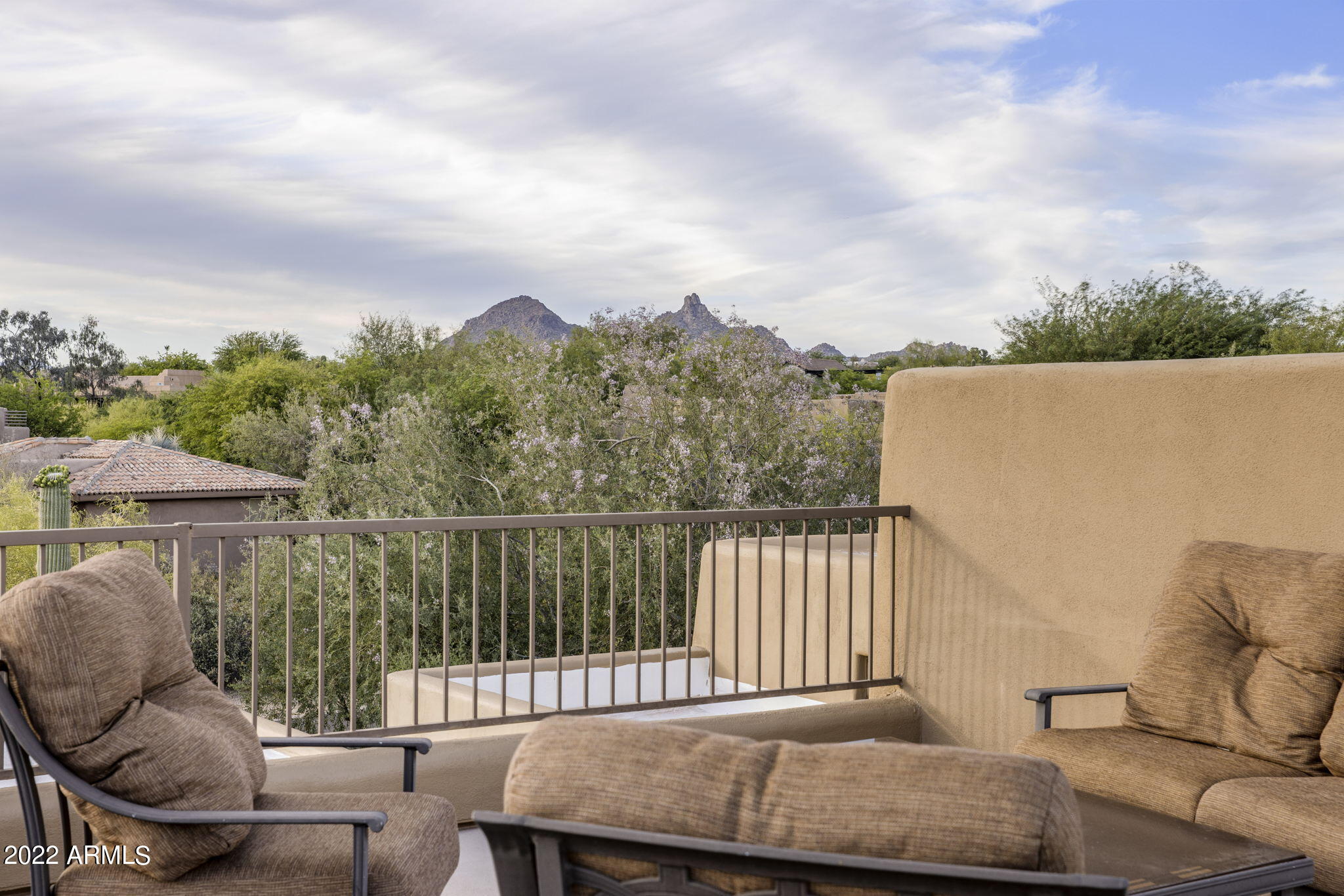 PINNACLE PEAK VISTAS - Residential