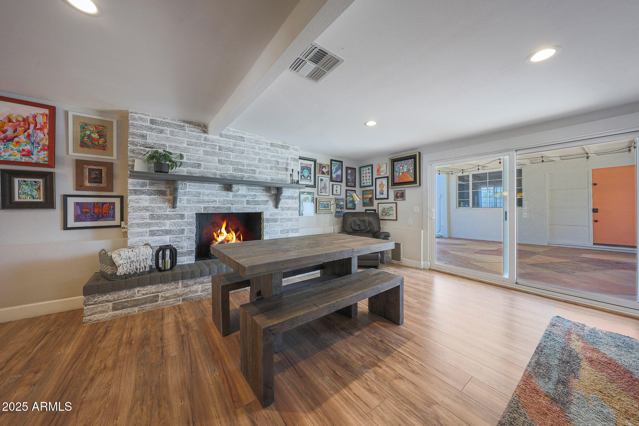 523 W COOLIDGE Street