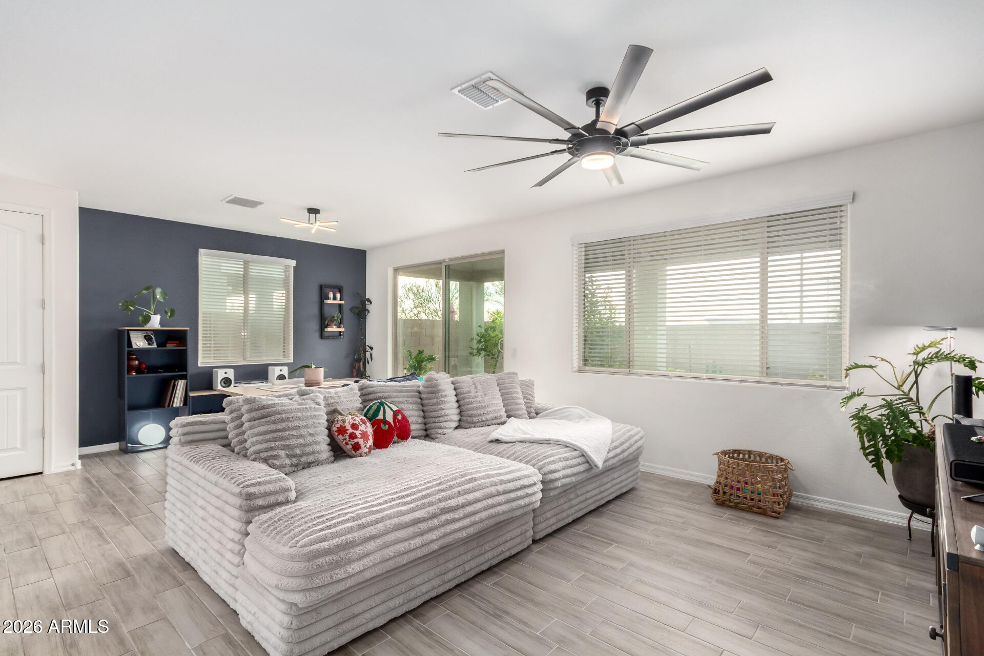 21057 W ALMERIA Road