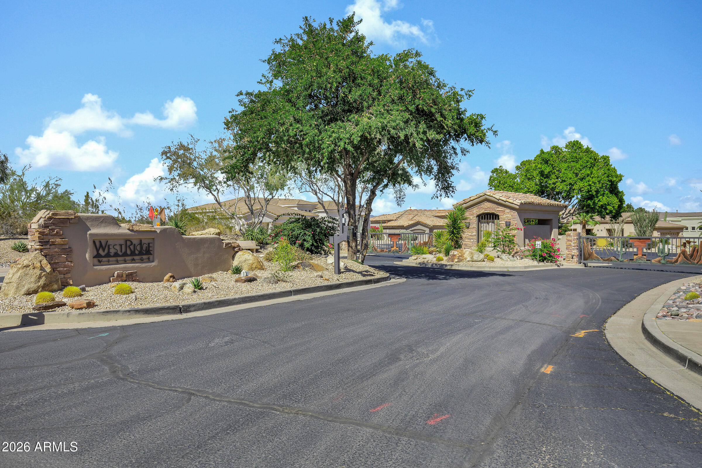 10810 N KINO Court