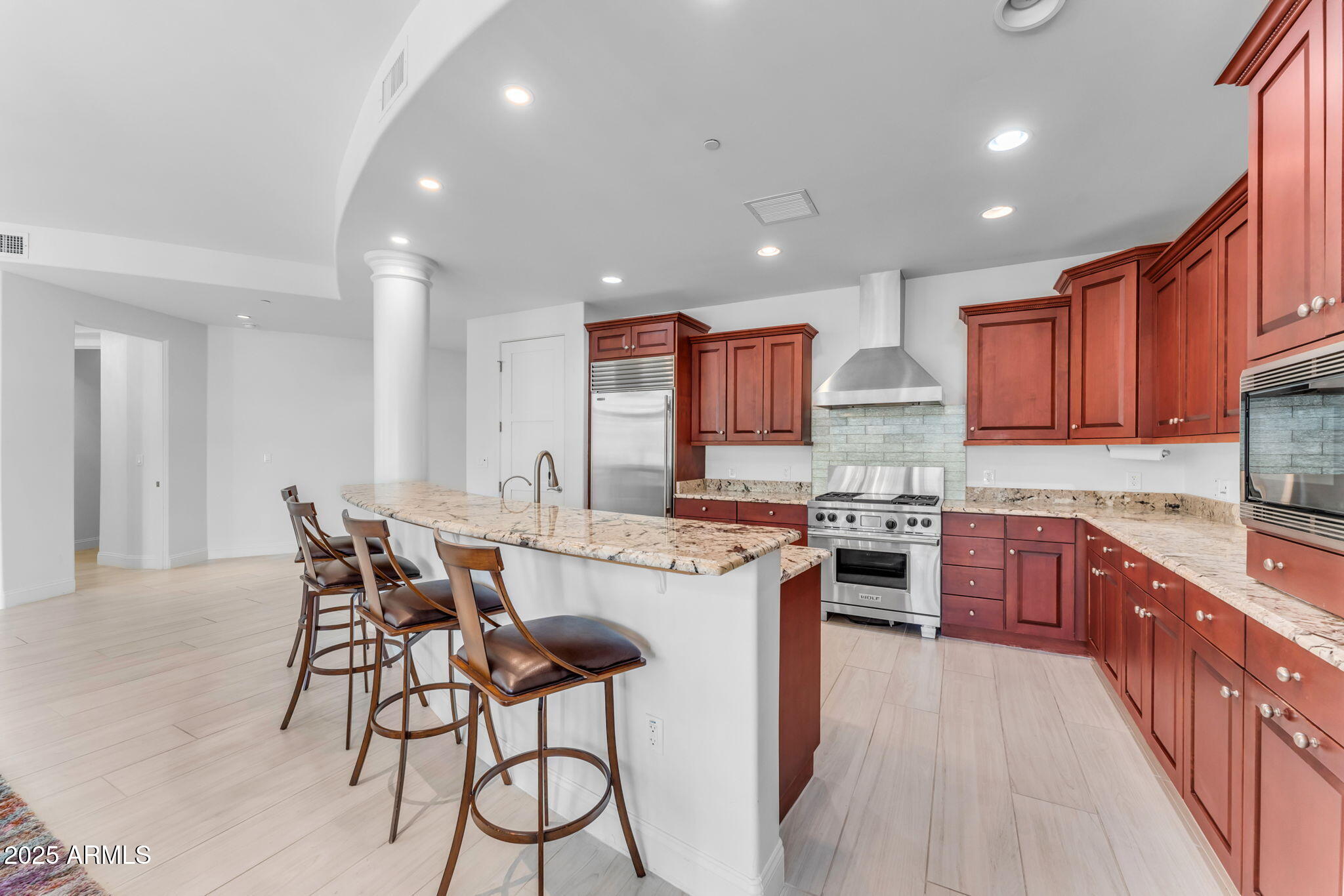 8 E BILTMORE Estate 117