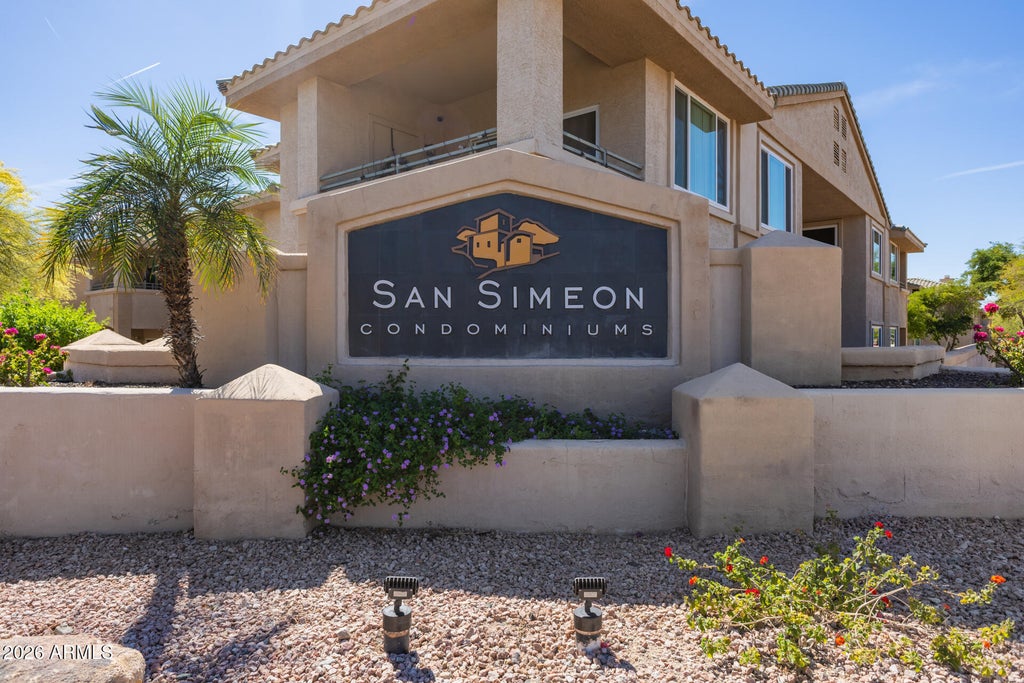 Photo of 16013 S Desert Foothills Parkway #2083, Phoenix, AZ 85048 (MLS # 7095761)