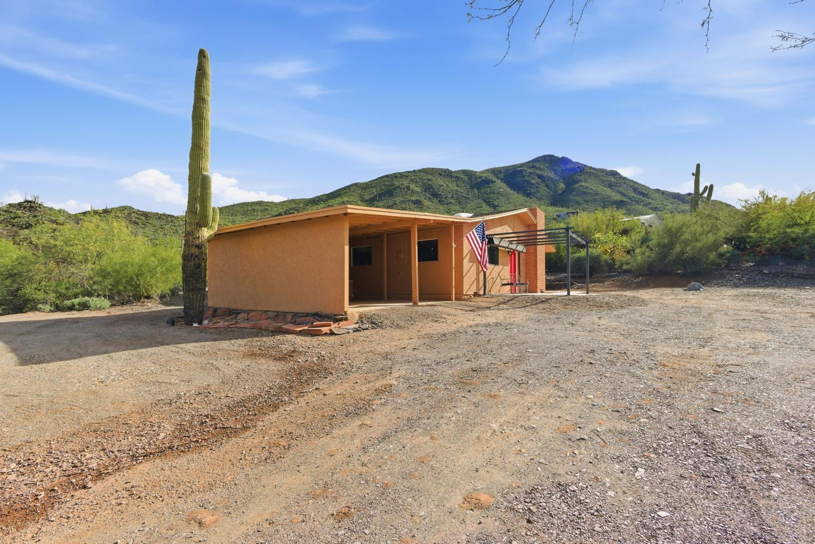 36975 N Sunset Trail