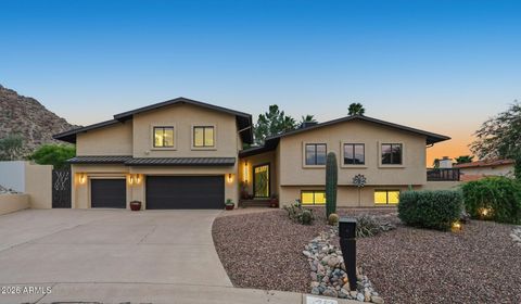 2221 E VISTA Avenue Phoenix AZ 85020