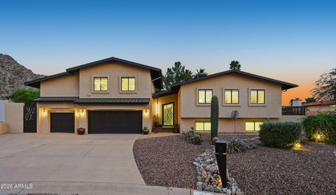 Photo of 2221 E Vista Avenue, Phoenix, AZ 85020 (MLS # 6985834)