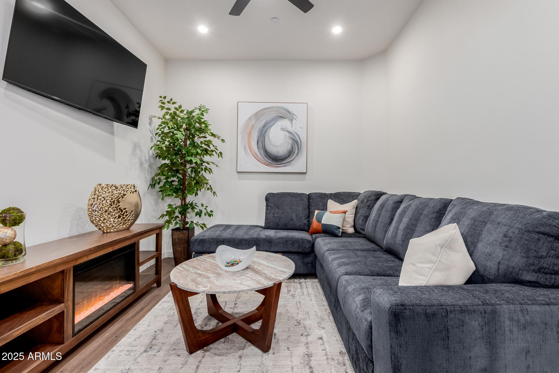 12005 N Panorama Drive 103