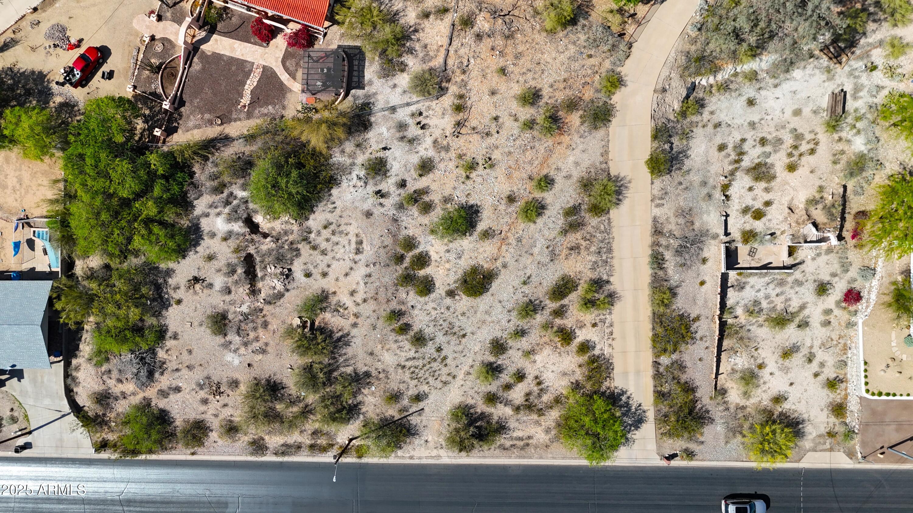1518 E YUCCA Street -