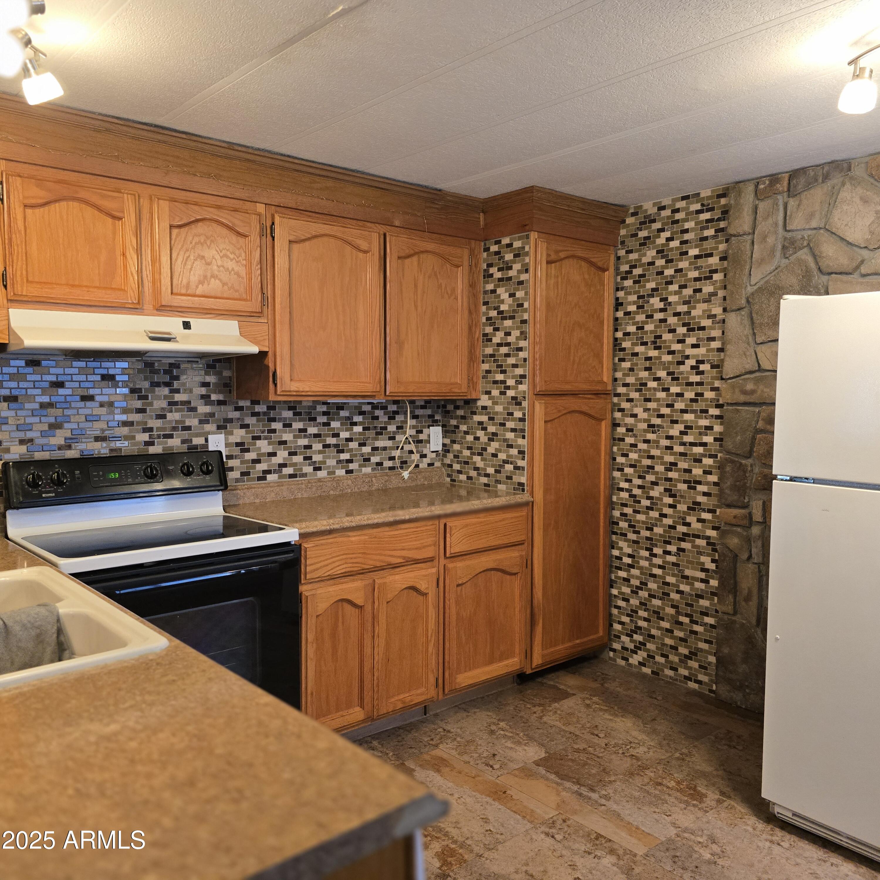 10201 N 99TH Avenue 66