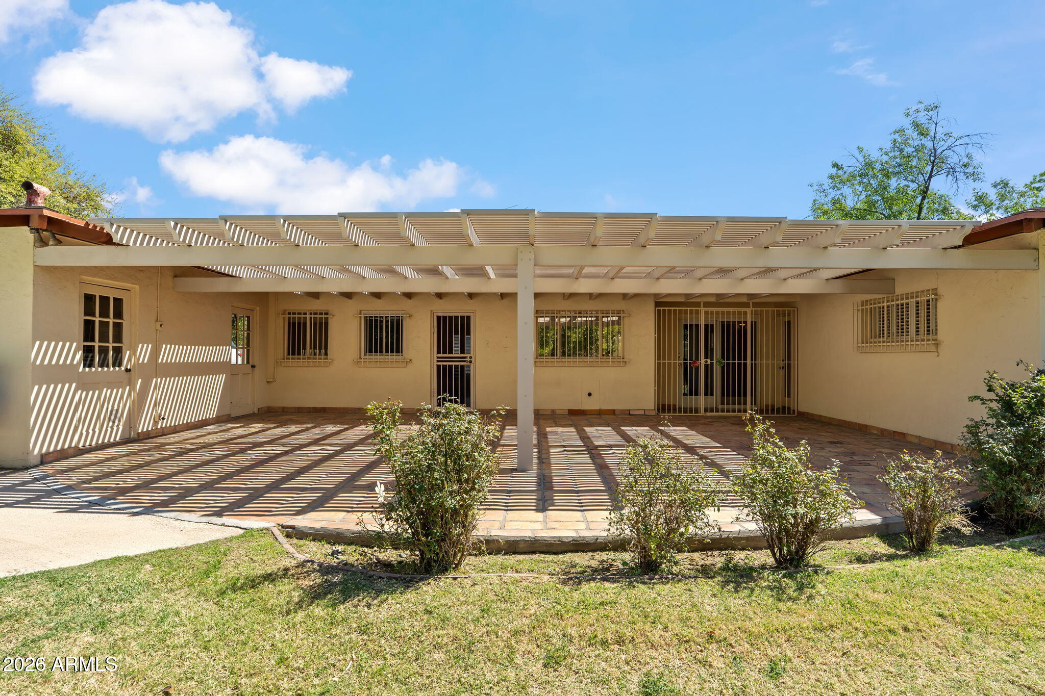 102 E Bethany Home Road Road