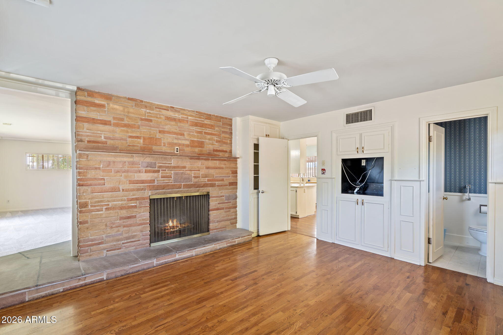 102 E Bethany Home Road Road