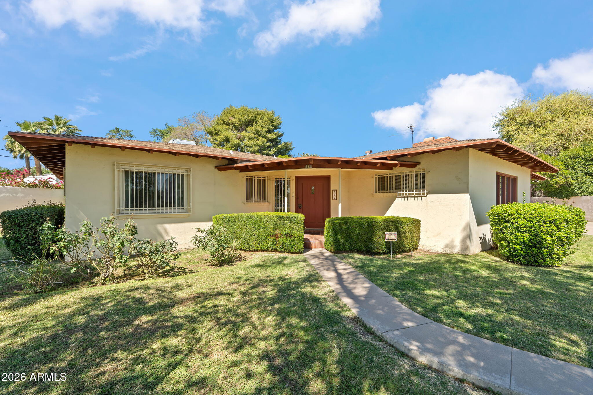 102 E Bethany Home Road Road