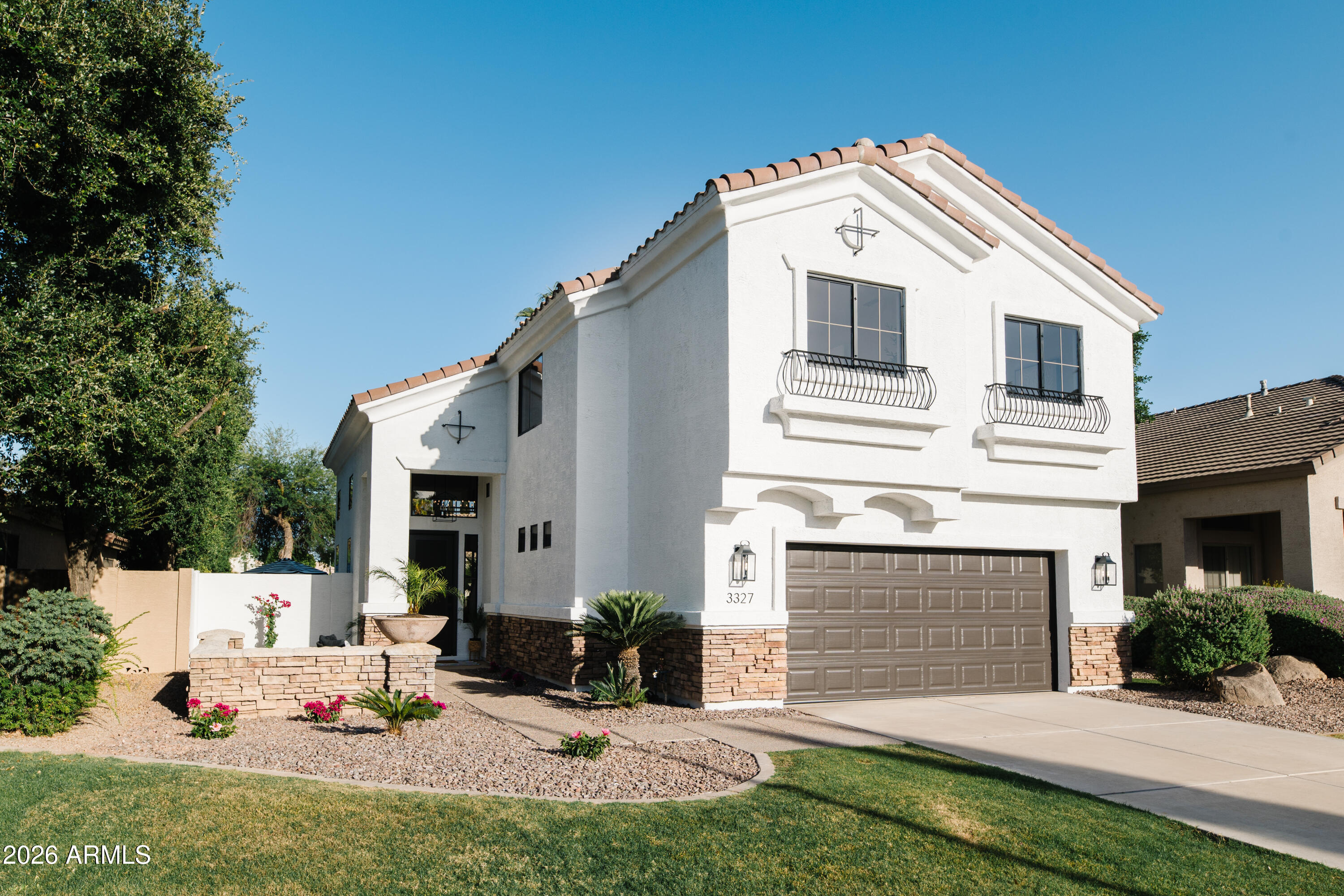 3327 S FELIX Way