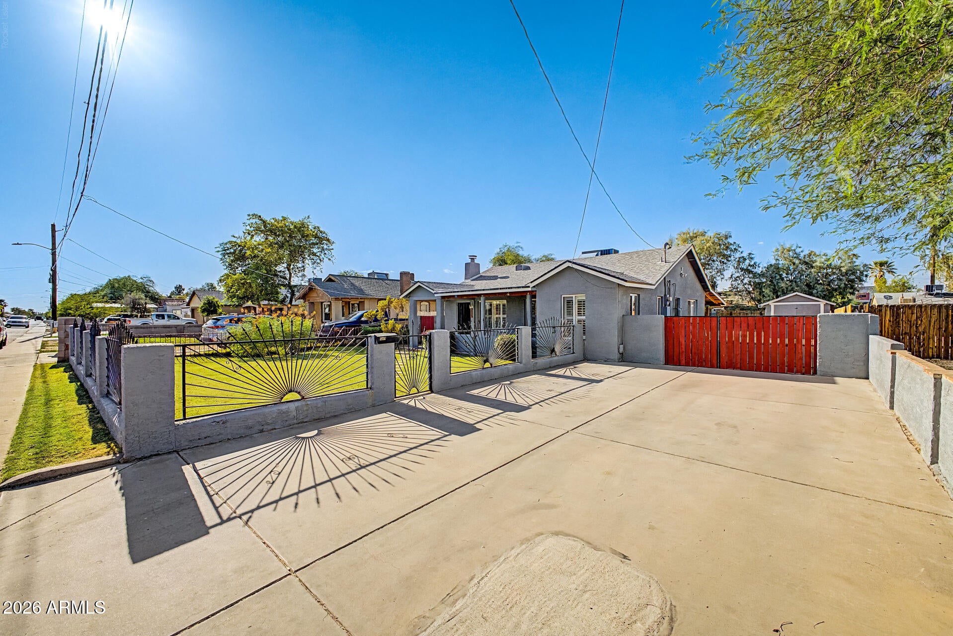 2638 E WILLETTA Street