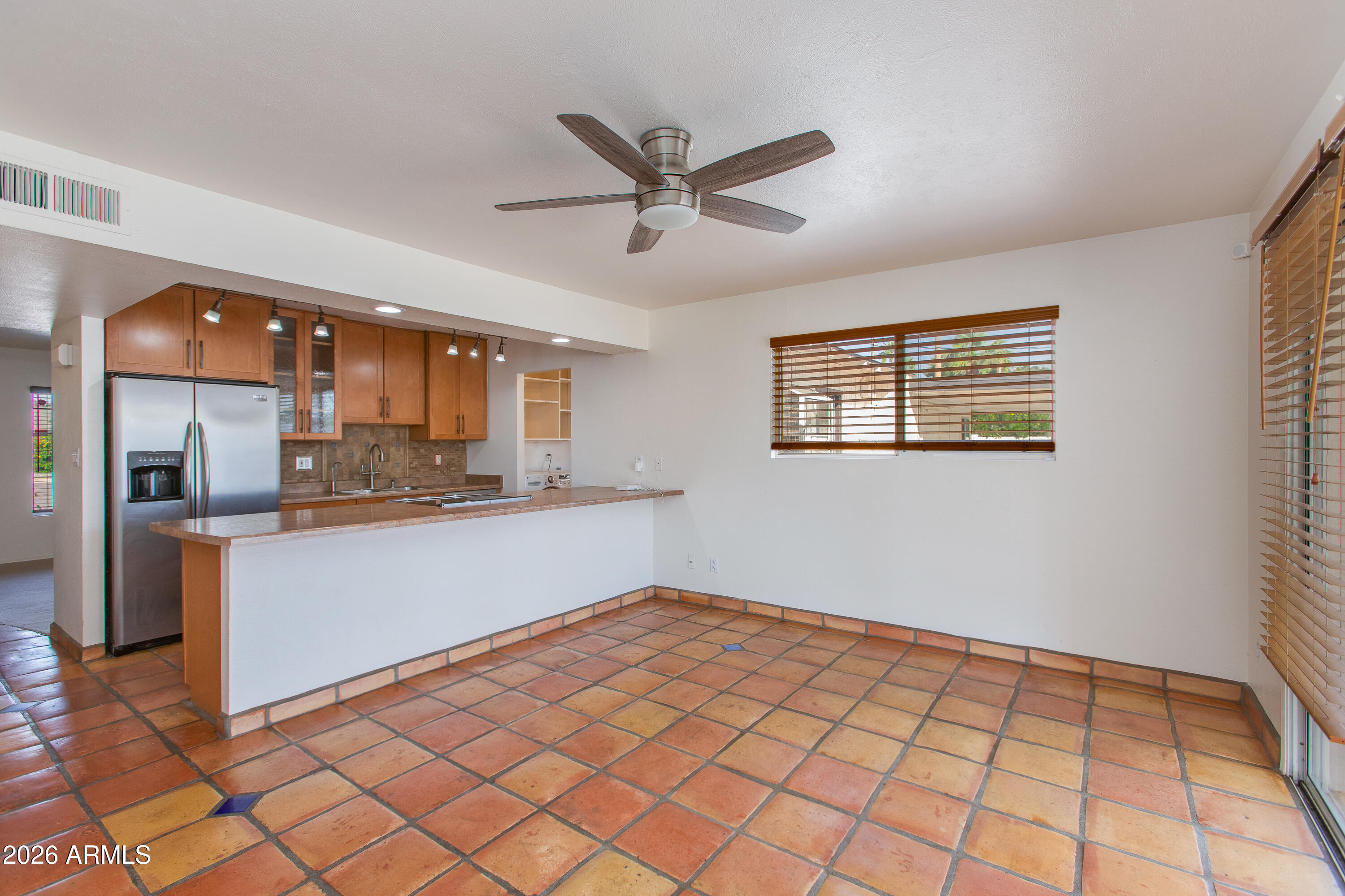 8535 E AMELIA Avenue