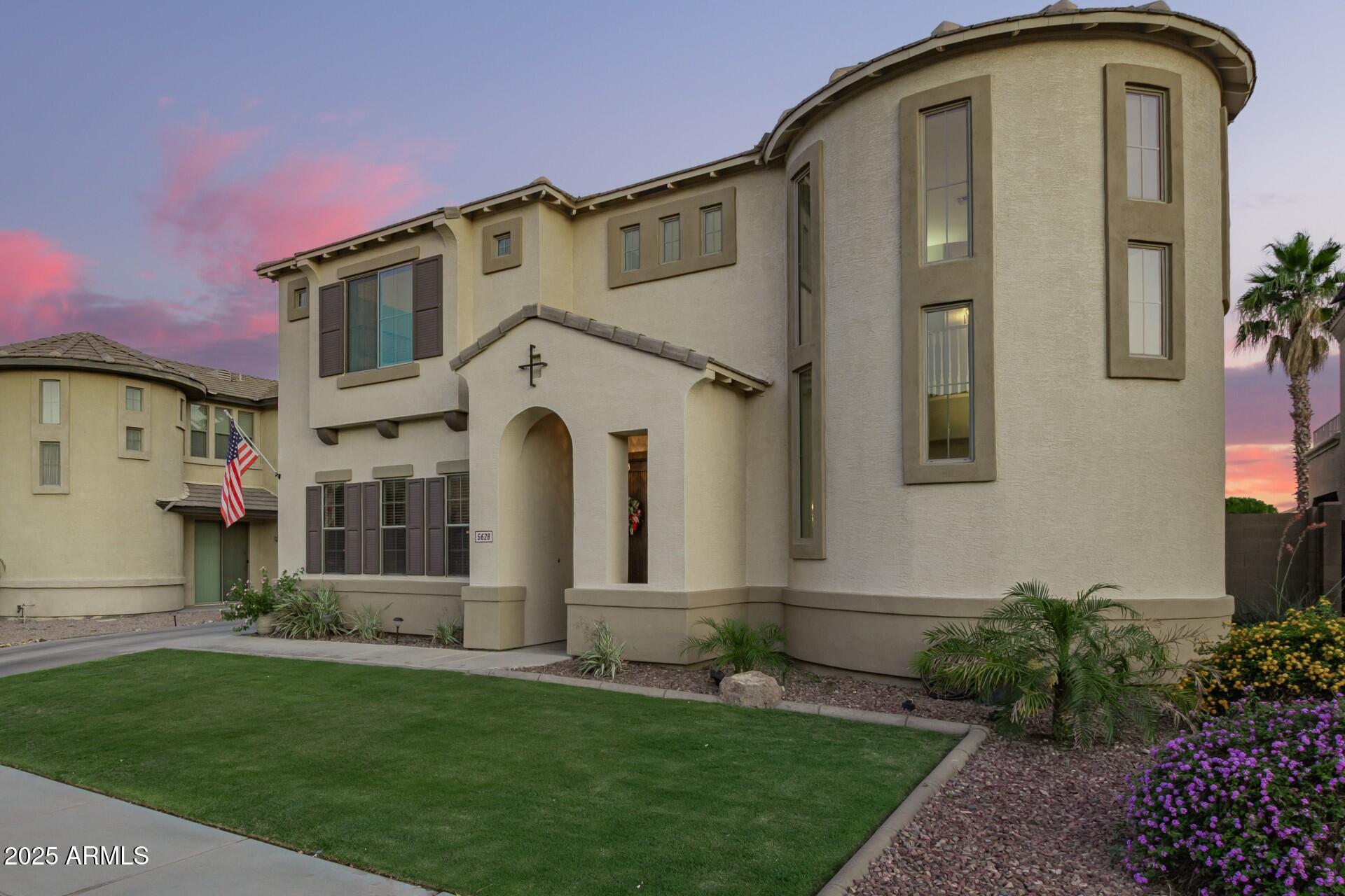 5628 N RATTLER Way