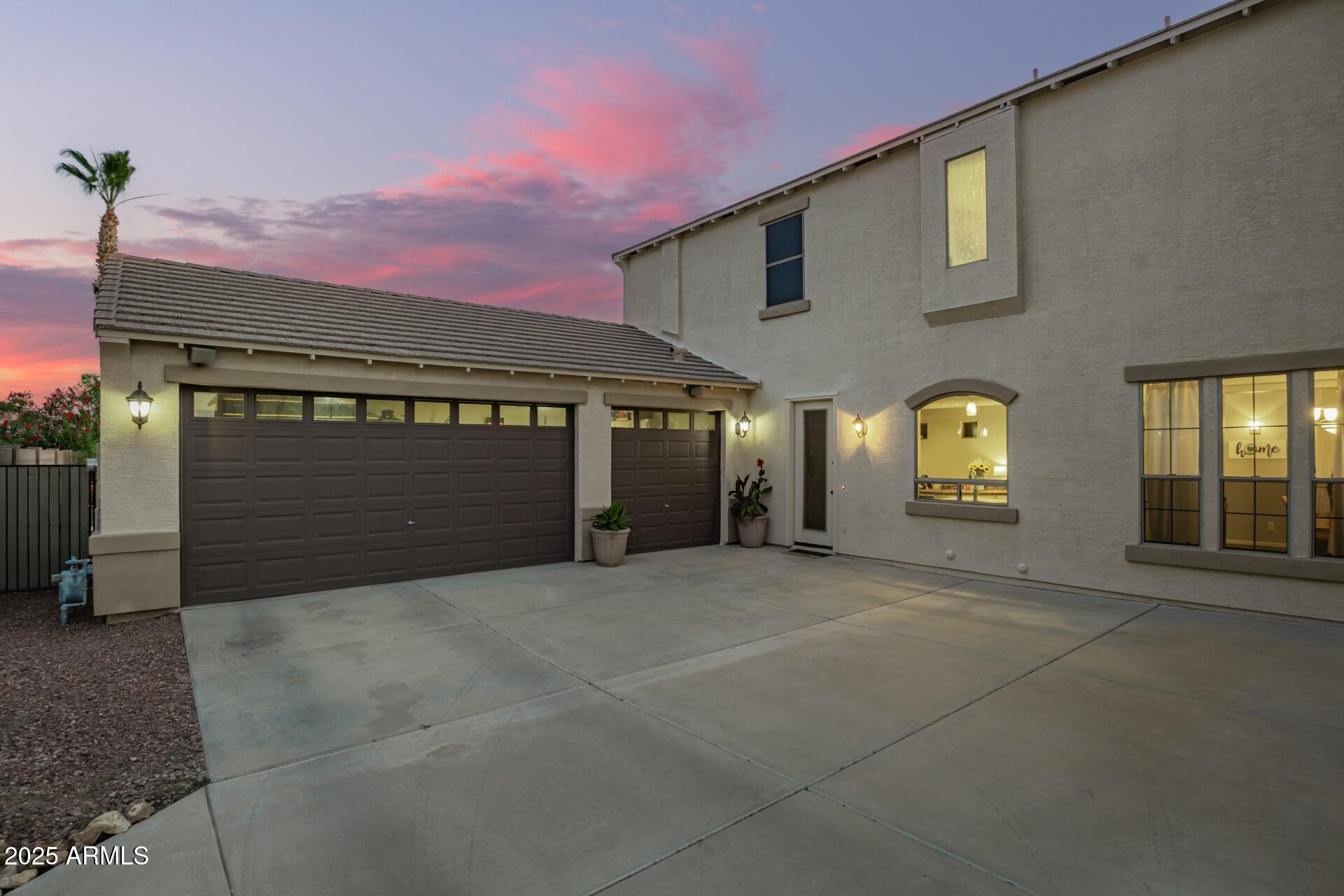 5628 N RATTLER Way