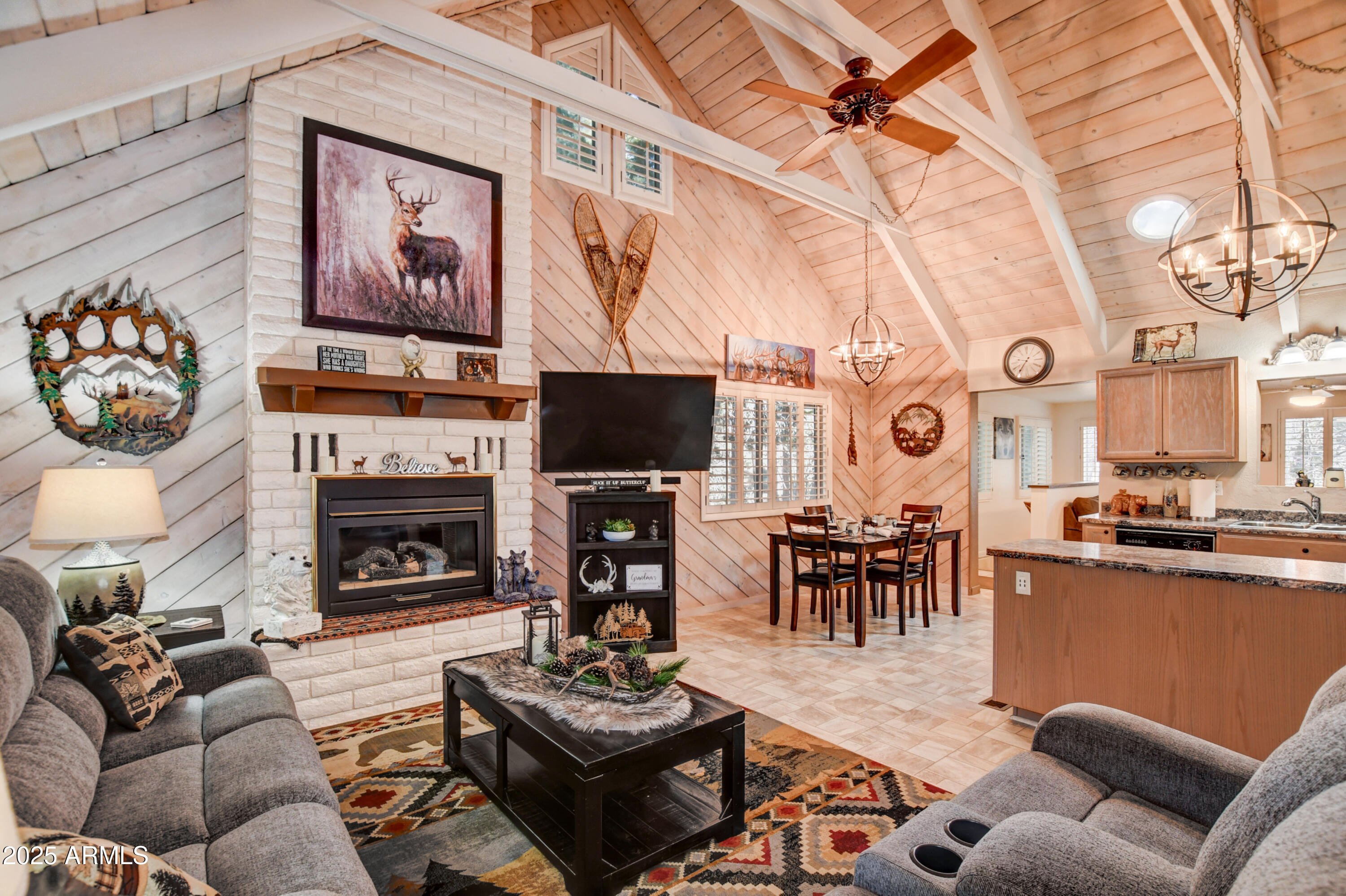 5792 W PINE Cove