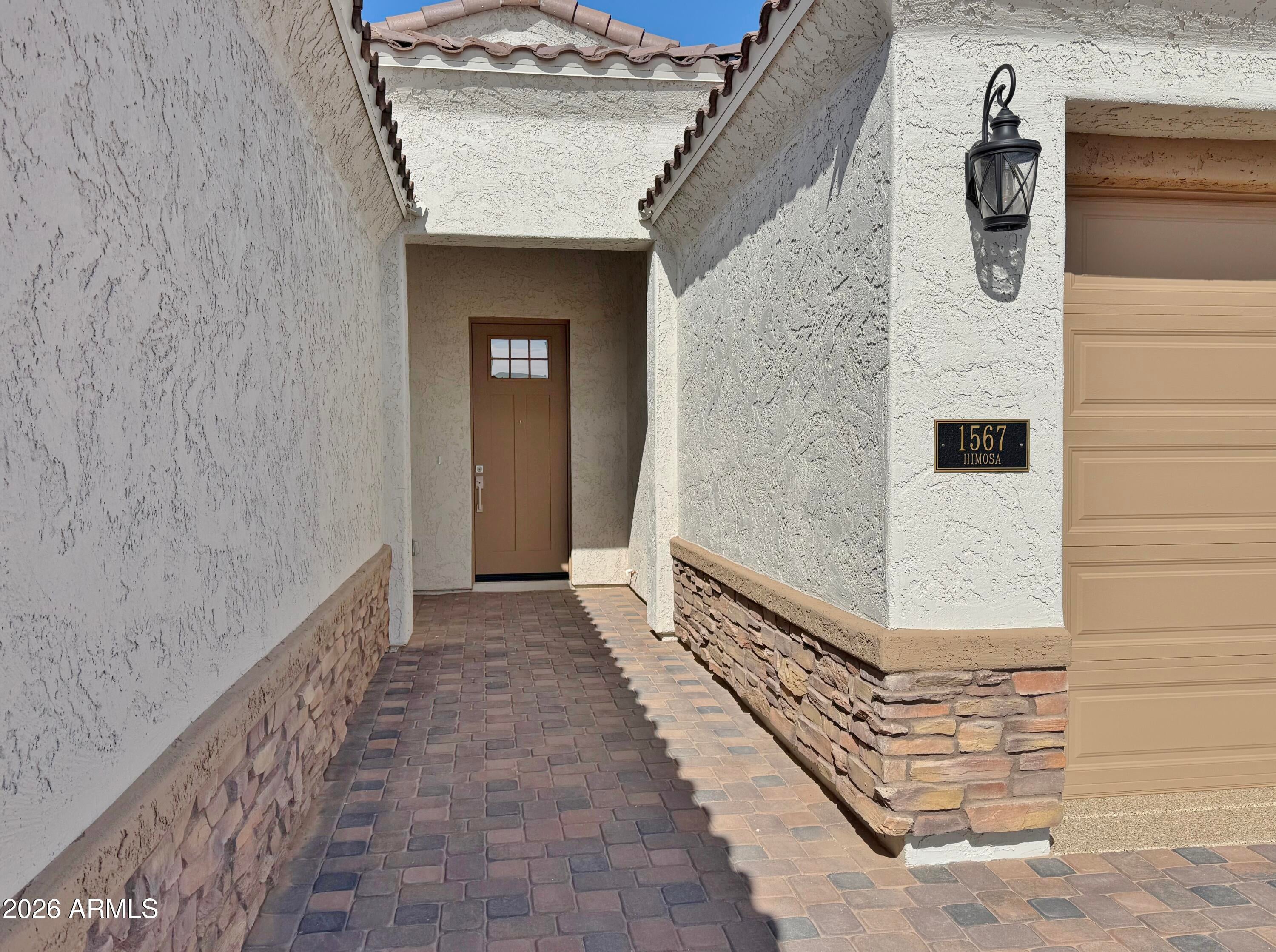 1567 N HIMOSA Drive