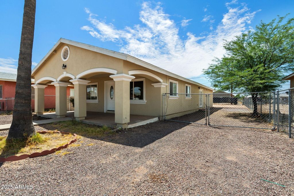 Photo of 505 W 13th Street, Casa Grande, AZ 85122 (MLS # 6870620)