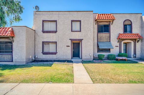 Photo of 5703 N 43rd Drive, Glendale, AZ 85301 (MLS # 6998182)