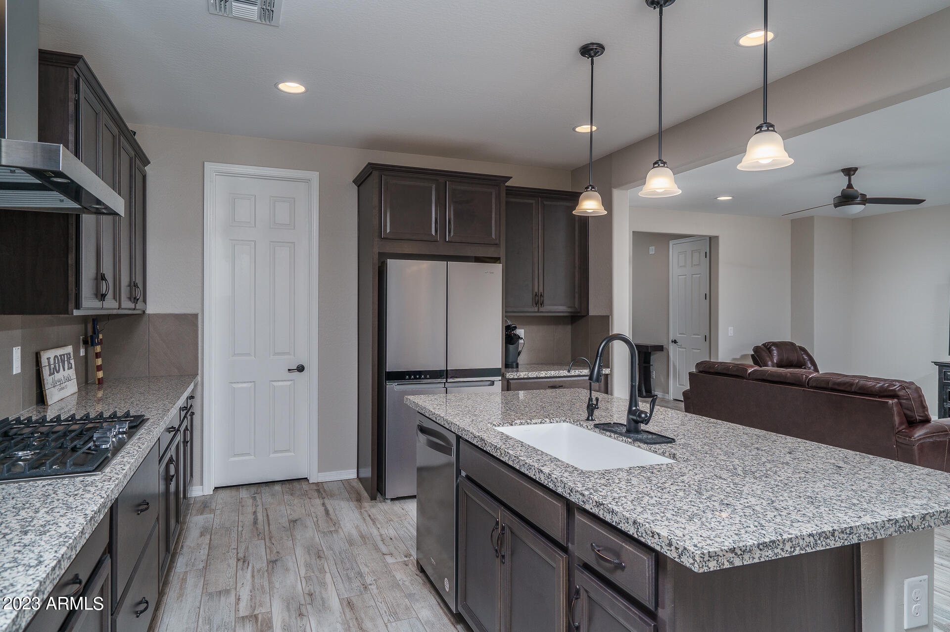 18352 W MEDLOCK Drive