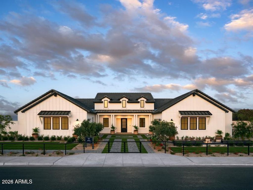 Photo of 4241 S Quinn Avenue, Gilbert, AZ 85297 (MLS # 7026752)