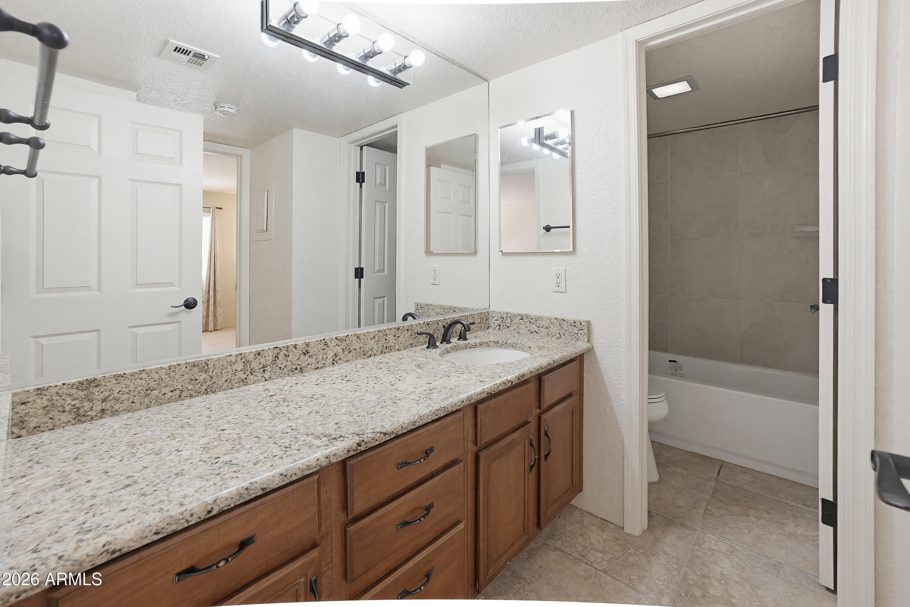 SCOTTSDALE TERRACE CONDOMINIUM - Residential