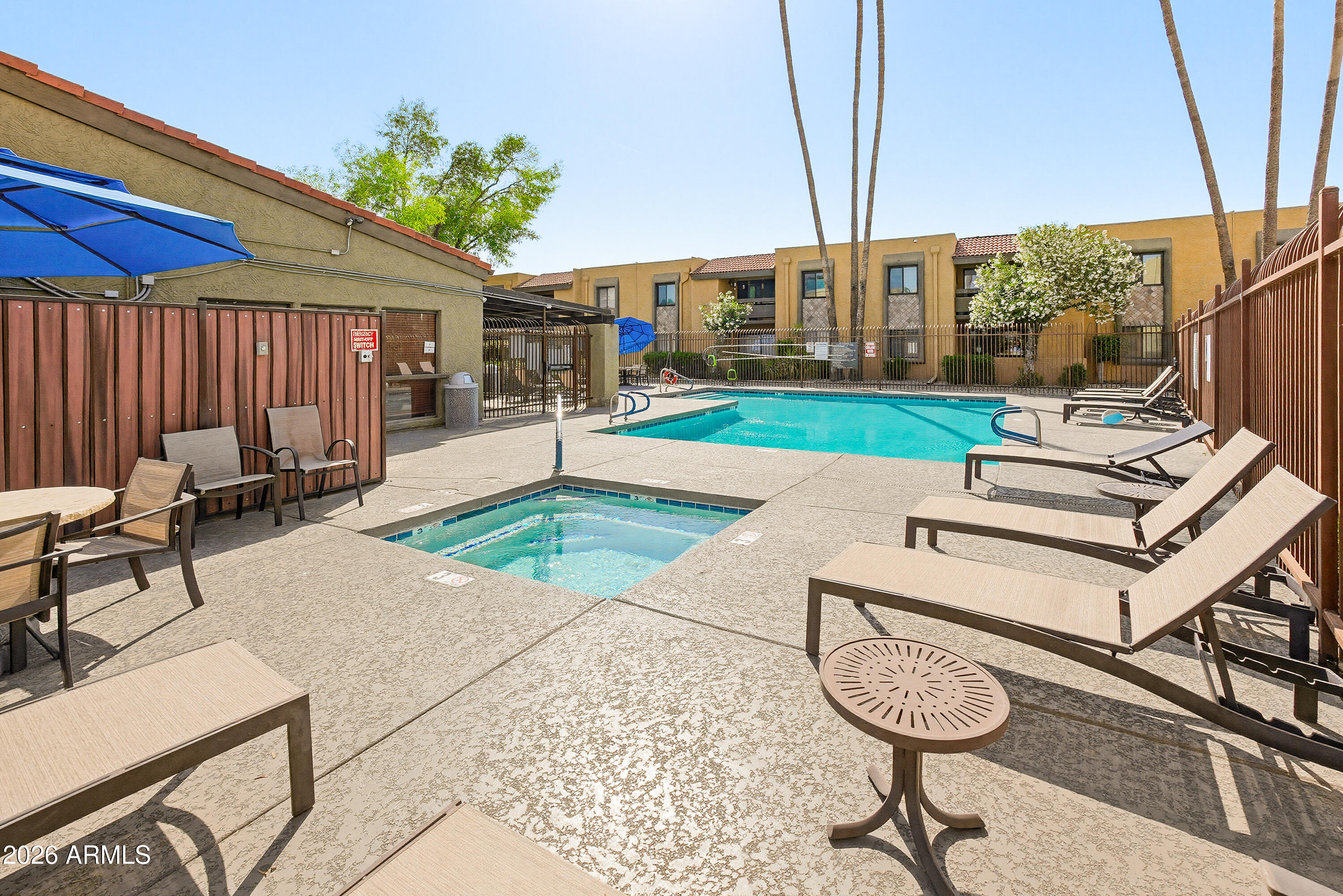 SCOTTSDALE TERRACE CONDOMINIUM - Residential