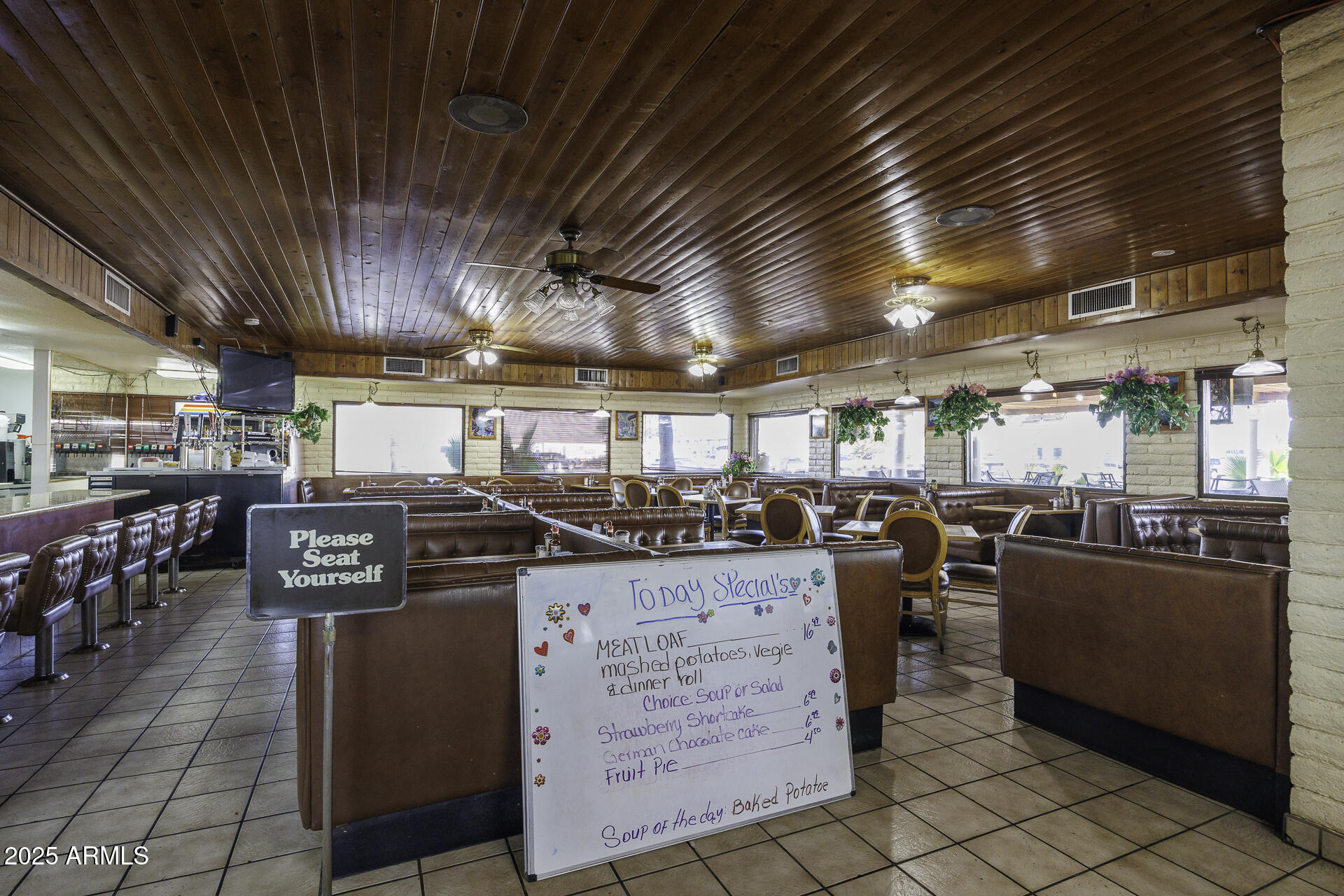 4955 N SUNLAND GIN Road