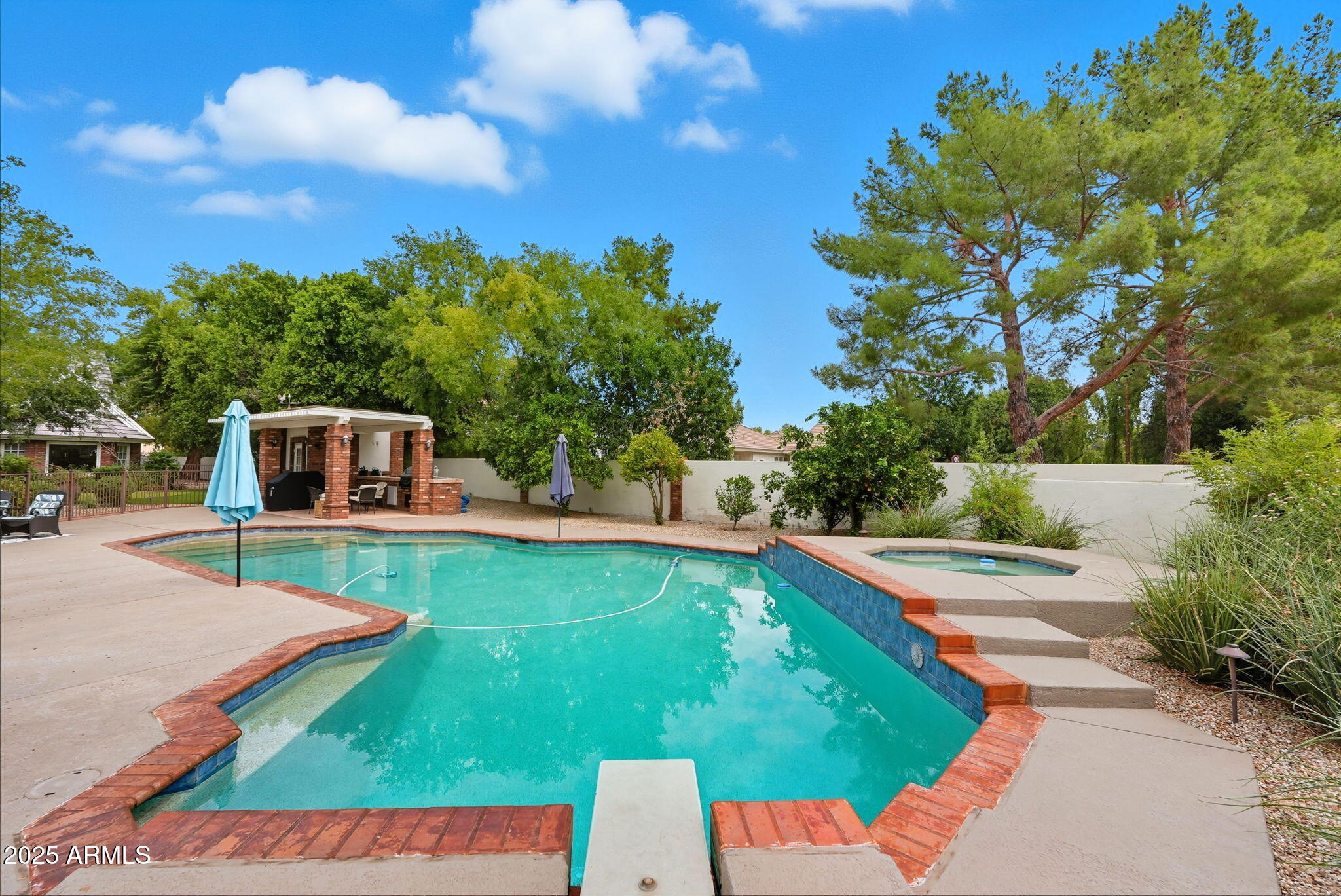 CORONA VISTA - Residential