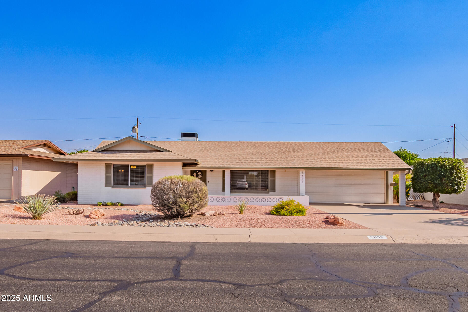5633 E COLBY Street
