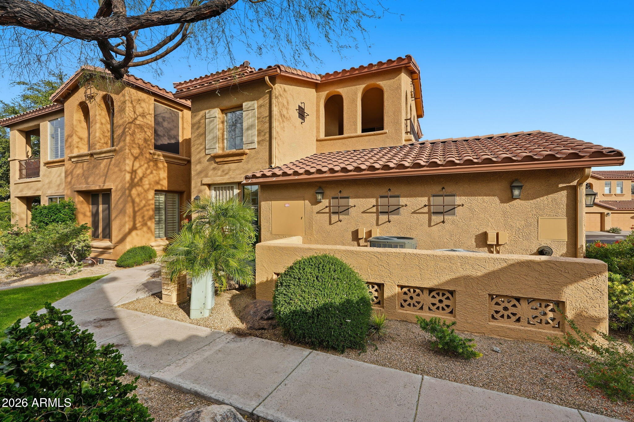 10655 N 9TH Street 212