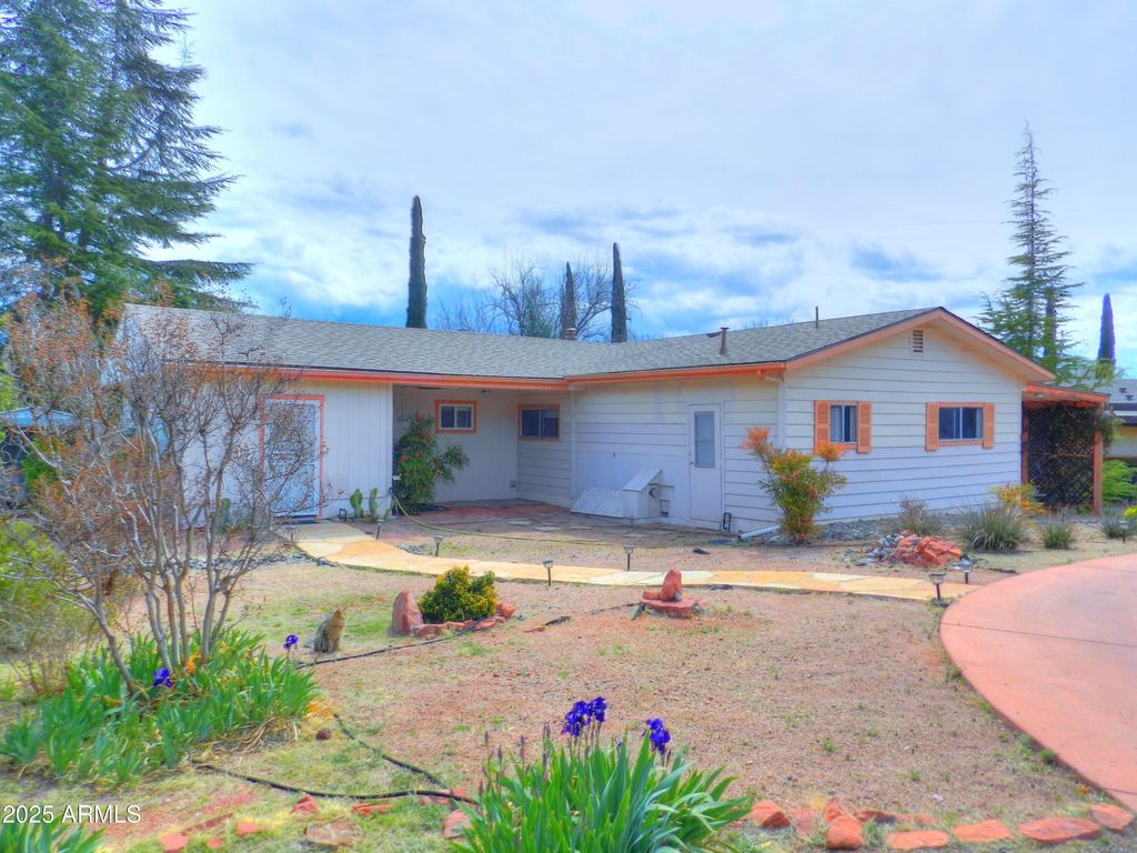 Photo of 240 Stardust Lane, Sedona, AZ 86336 (MLS # 6936129)