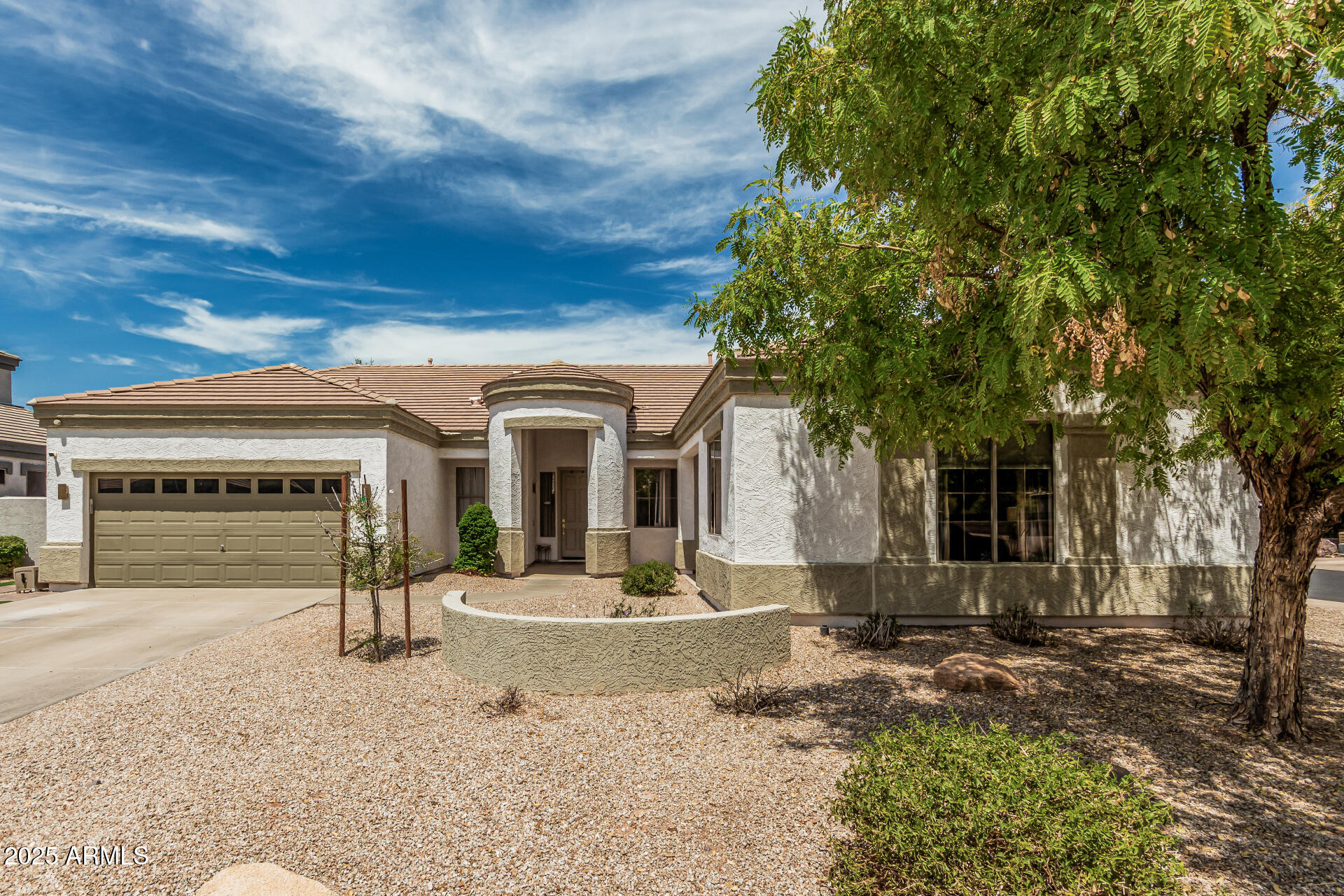 3000 E PARKVIEW Drive