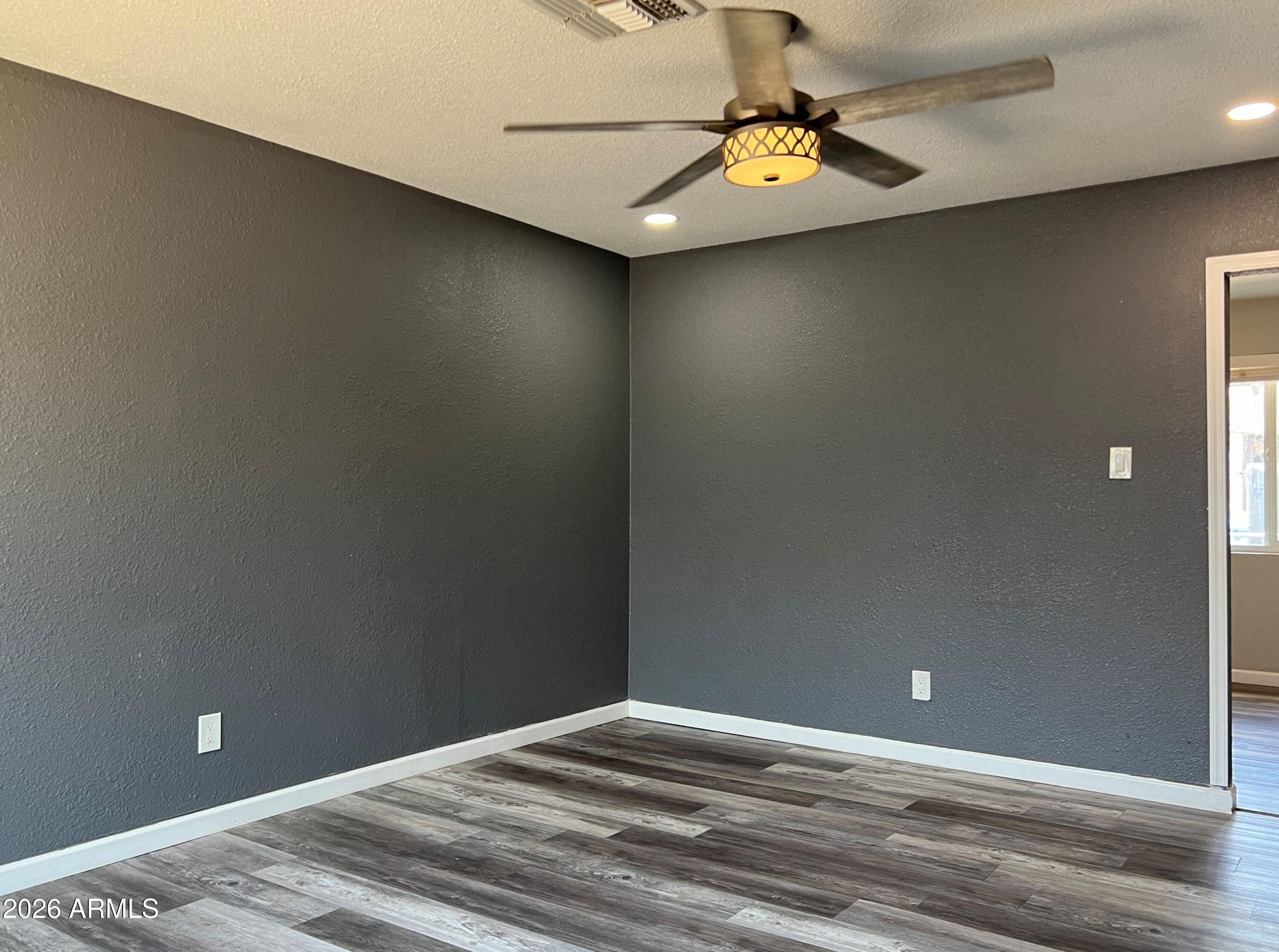 2726 E Willetta Street Apt 2